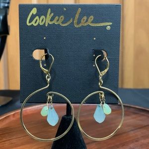 NWT Cookie Lee gold tone hoop earrings